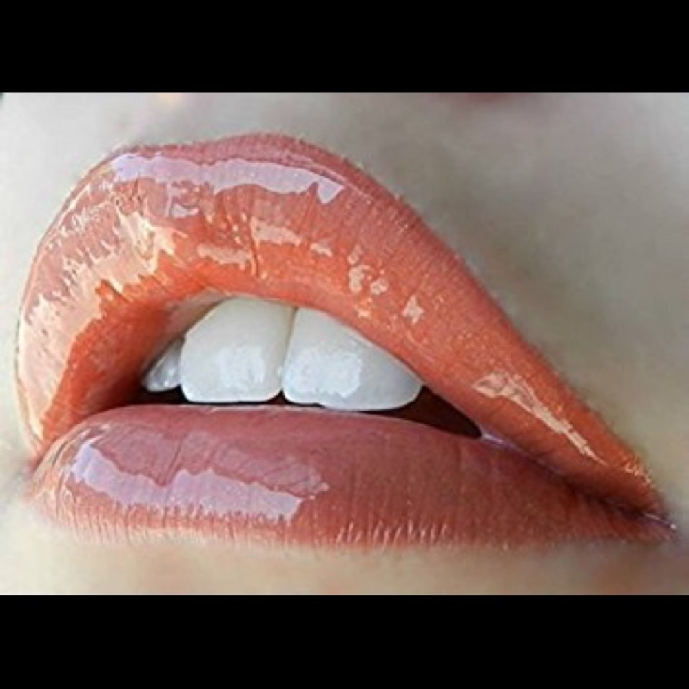 Lipsense- Caramel Latte